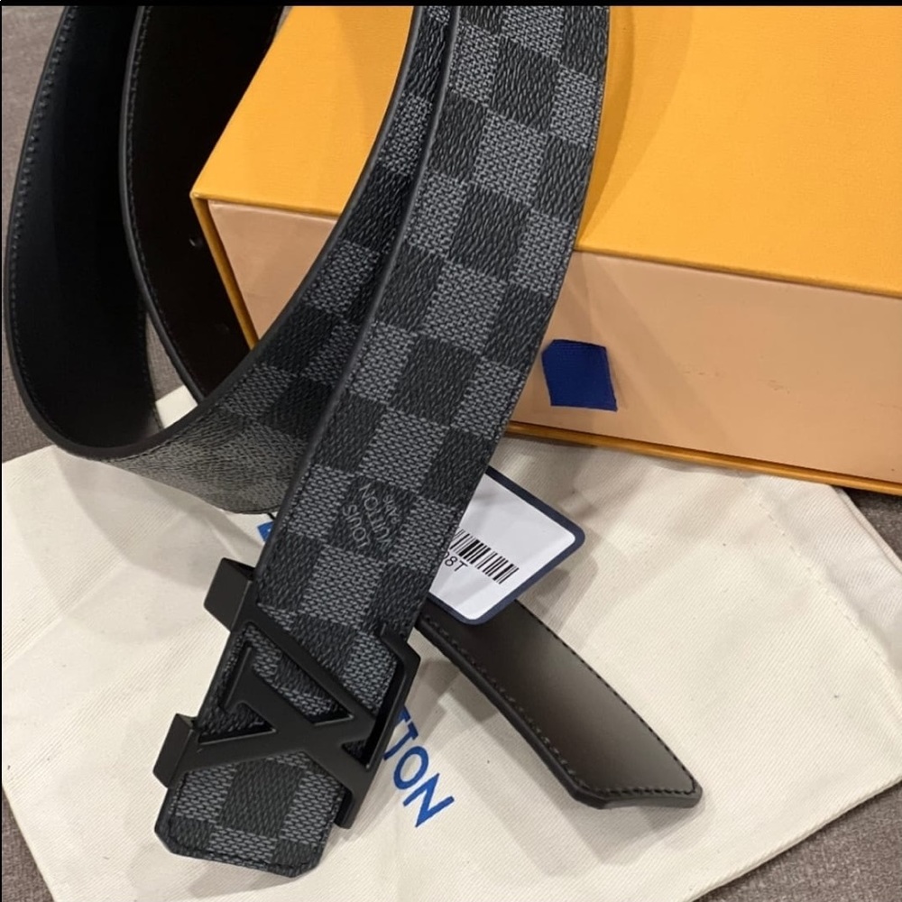 Black Men’s LV Belt